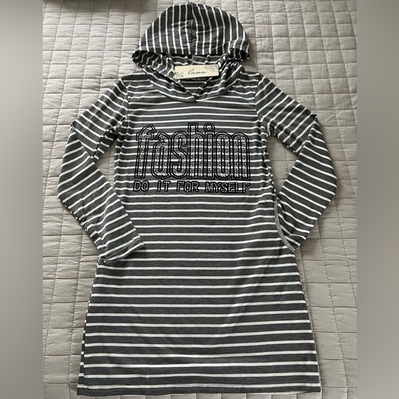 NWT Lawa Women’s Striped Long Sleeve Hooded Super Mini Dress with Pockets - Picture 3 of 13